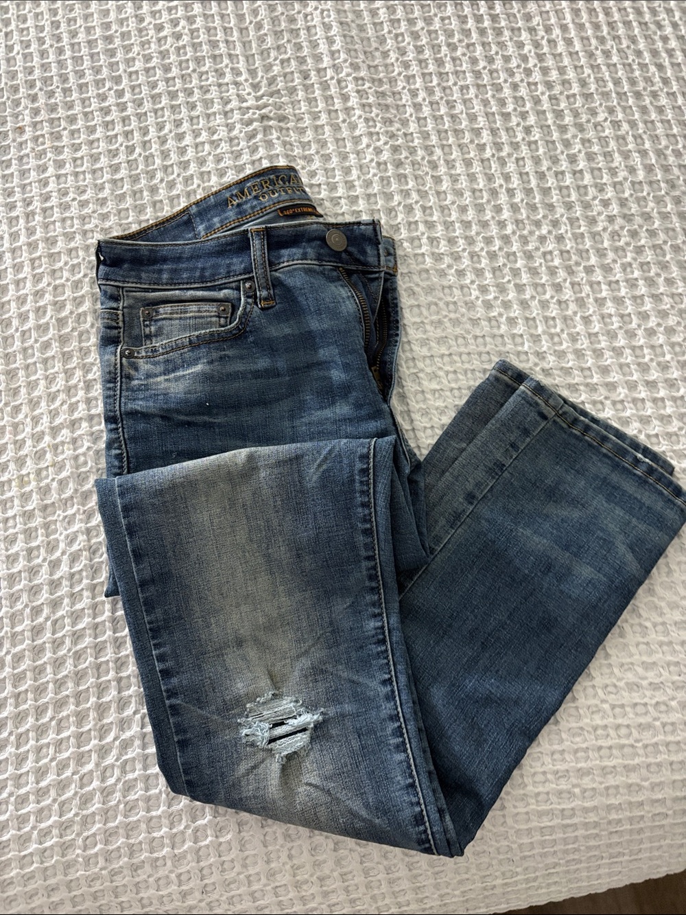 American Eagle Outfitters Men’s Slim Straight Washed Blue Jeans